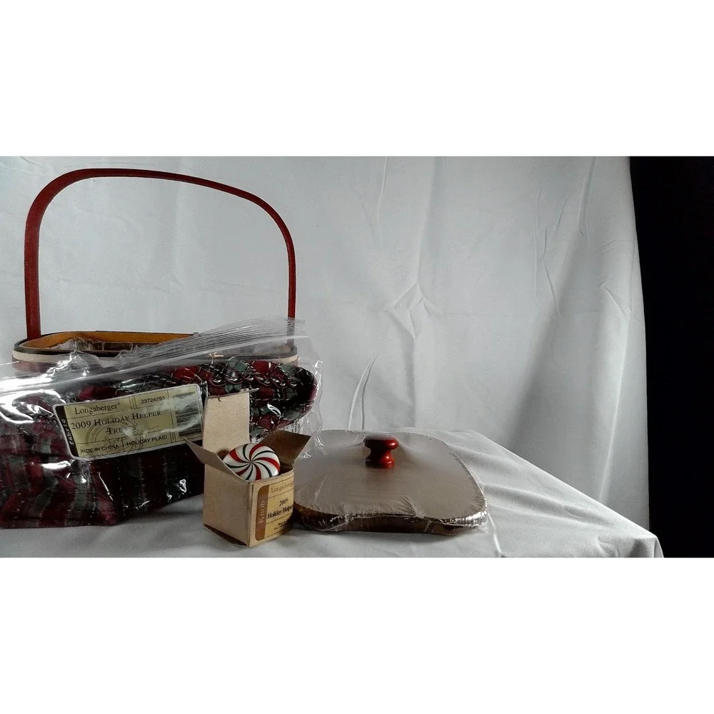 Longaberger 2009 Holiday Helper Basket Set - B, L, P & Lid‎ w/ extra knob - NEW